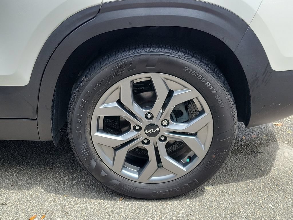 Used 2024 Kia Seltos S FWD image 5