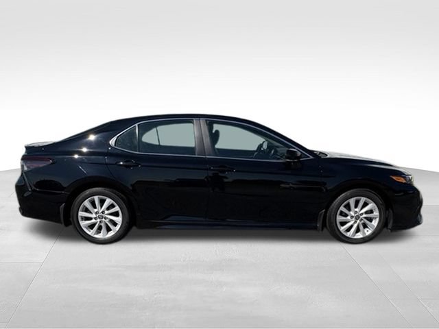 Used 2023 Toyota Camry SE FWD image 19