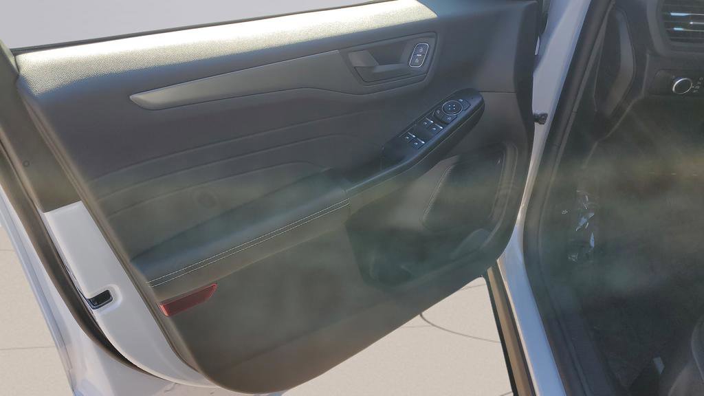 New 2026 Ford Escape Active FWD image 11