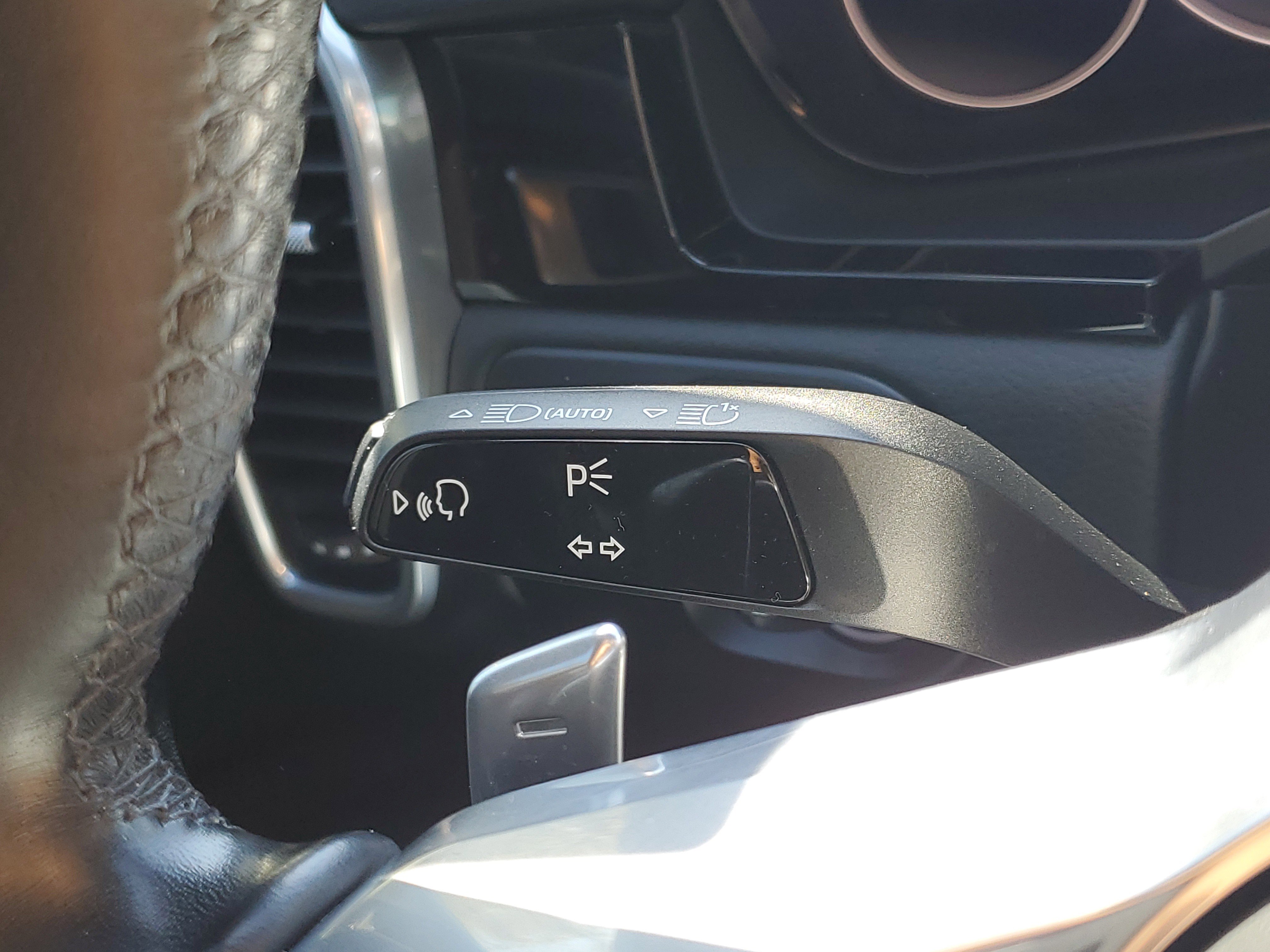 Used 2022 Porsche Cayenne AWD/4WD image 13