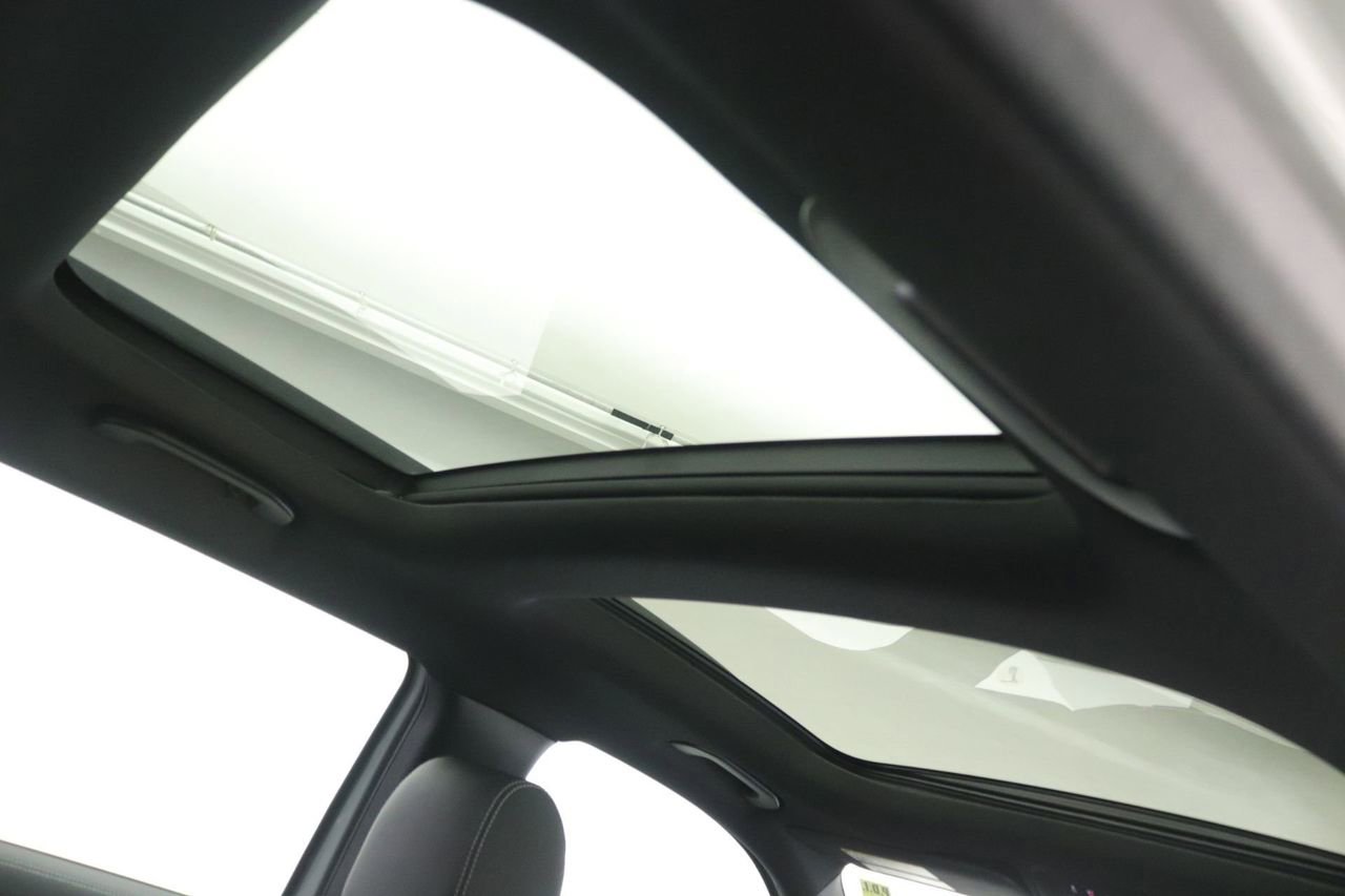 New 2026 Mercedes-Benz GLB 35 AMG 4MATIC image 14