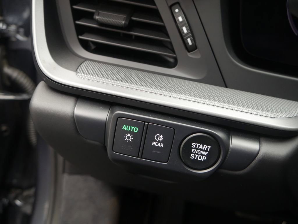 Certified 2026 Porsche 911 Carrera image 25