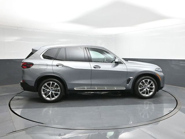 Used 2025 BMW X5 sDrive40i w/ Climate Comfort Package RWD image 11