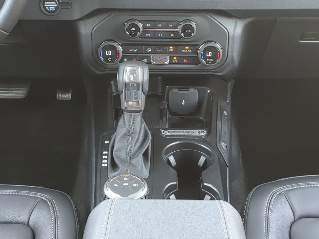New 2026 Ford Bronco Outer Banks AWD/4WD image 17