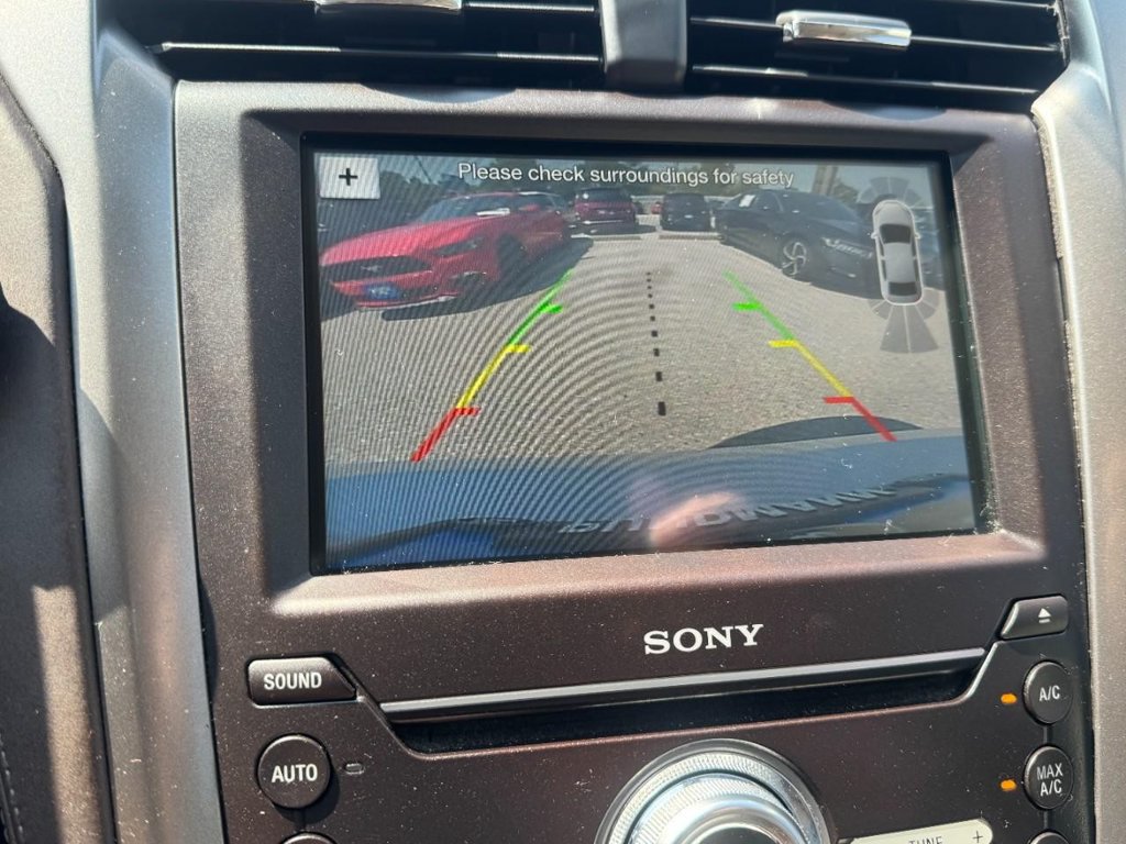 Used 2018 Ford Fusion Platinum FWD image 22