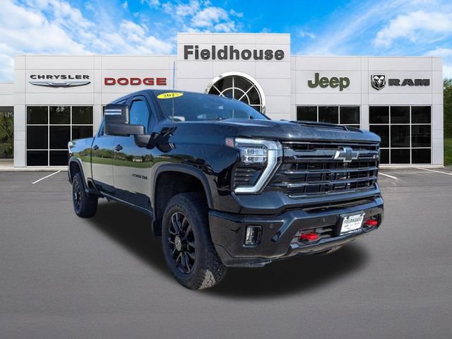 Used 2025 Chevrolet Silverado 2500 LT w/ Trail Boss Package AWD/4WD image 9