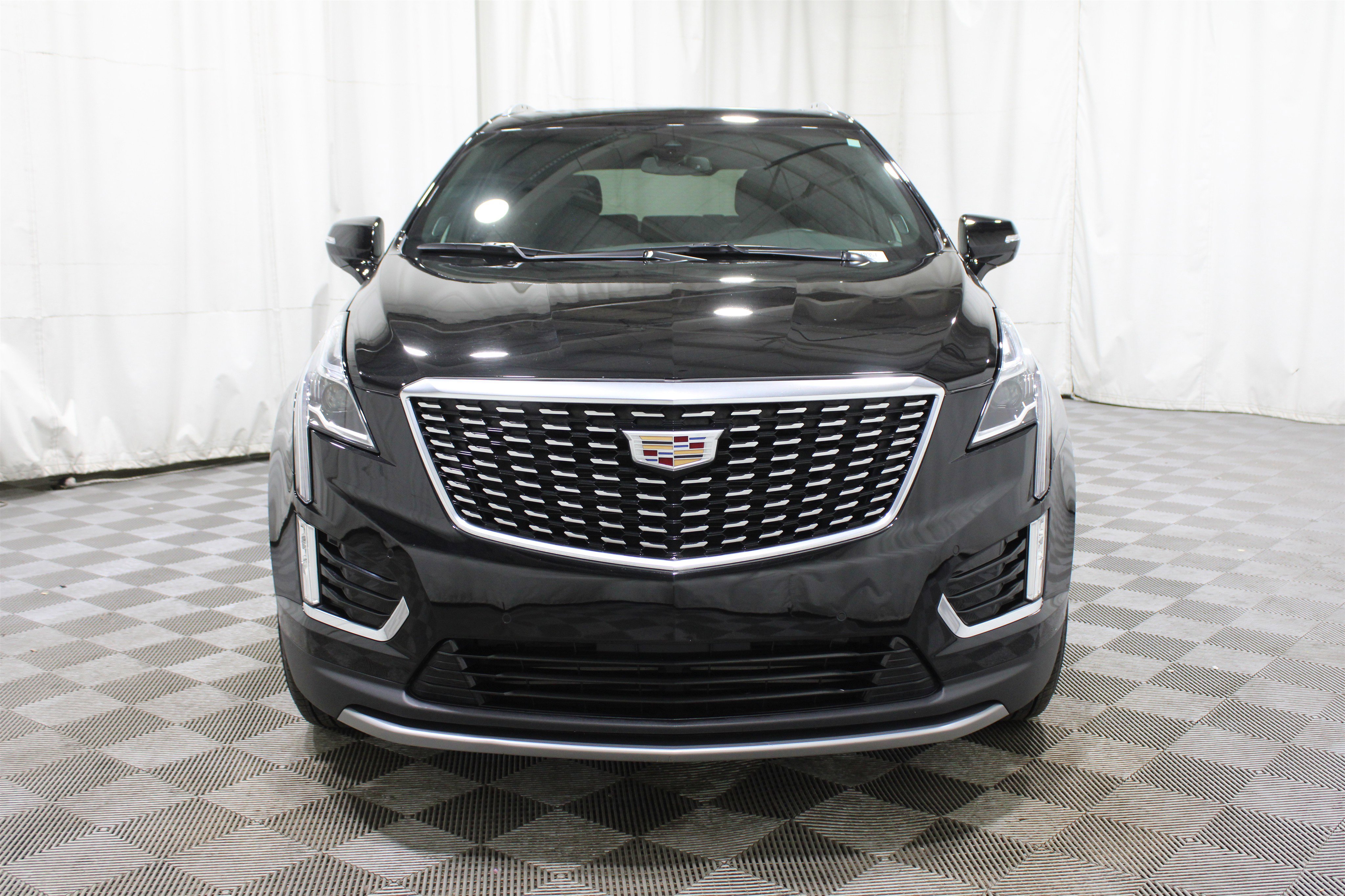 Used 2022 Cadillac XT5 Premium Luxury w/ LPO, Floor Liner Package image 37