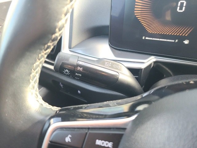 Used 2024 Kia Sorento S image 23