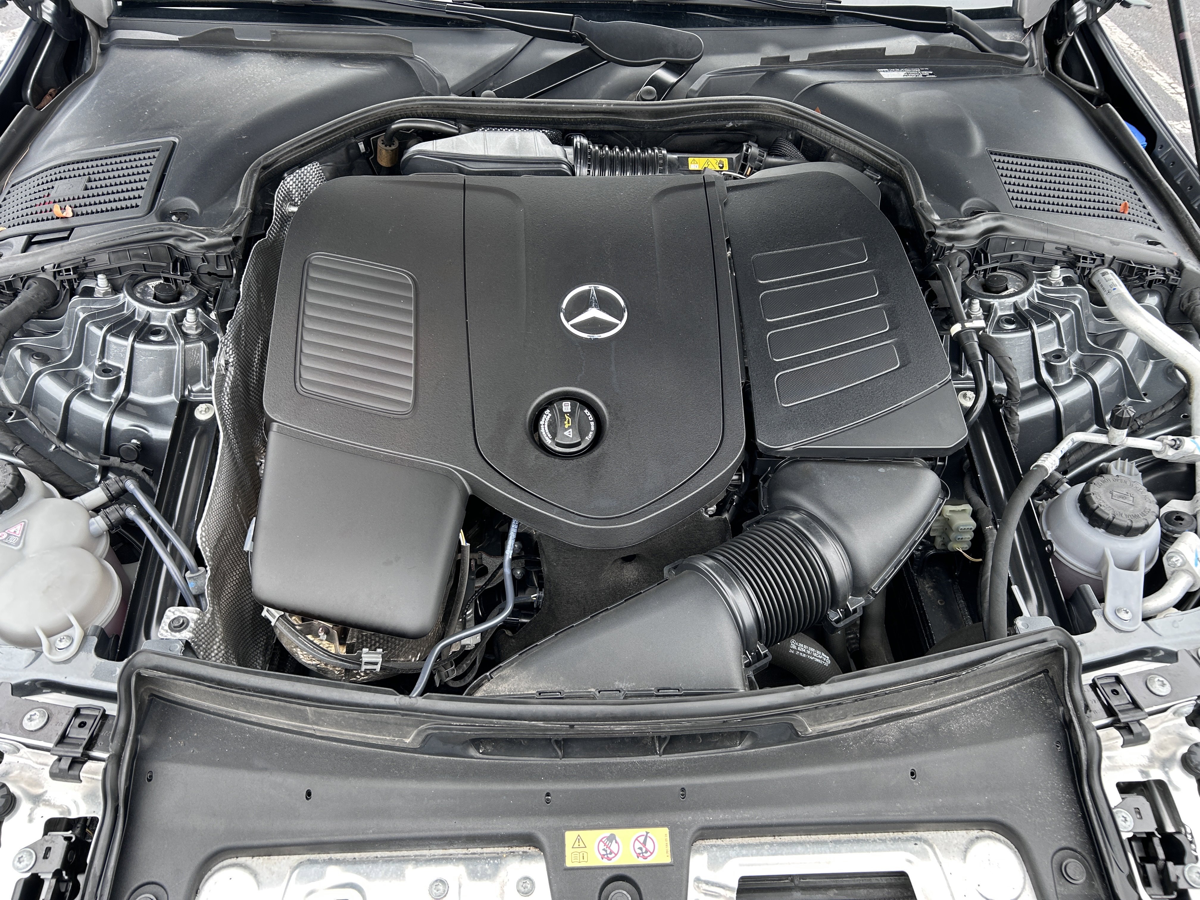 Used 2023 Mercedes-Benz C 300 4MATIC Sedan image 9