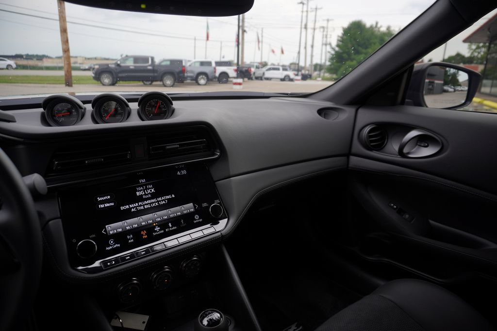 Used 2023 Nissan Z w/ Floor Mat Package (L93) RWD image 36