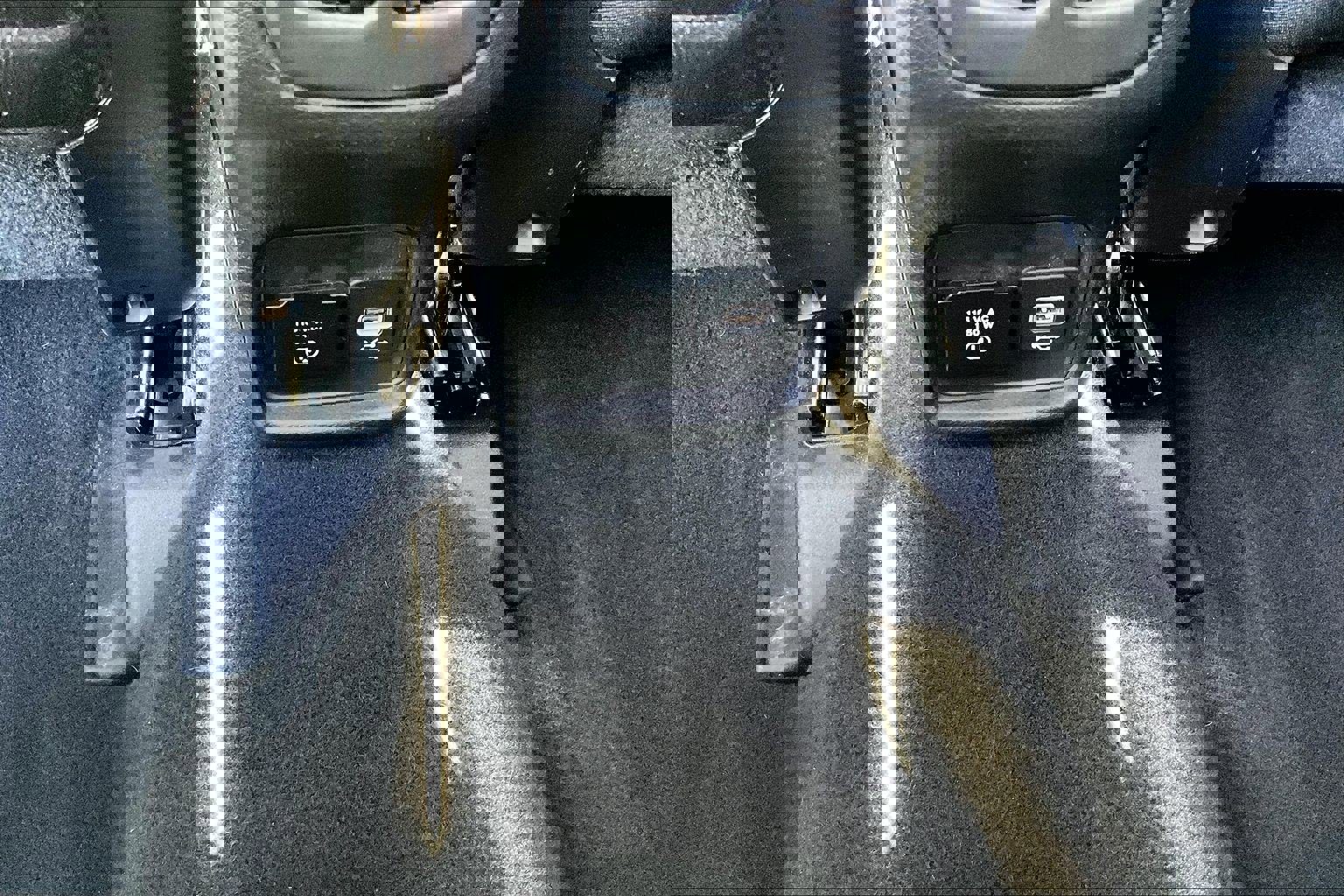 Used 2019 Jeep Compass Trailhawk image 34