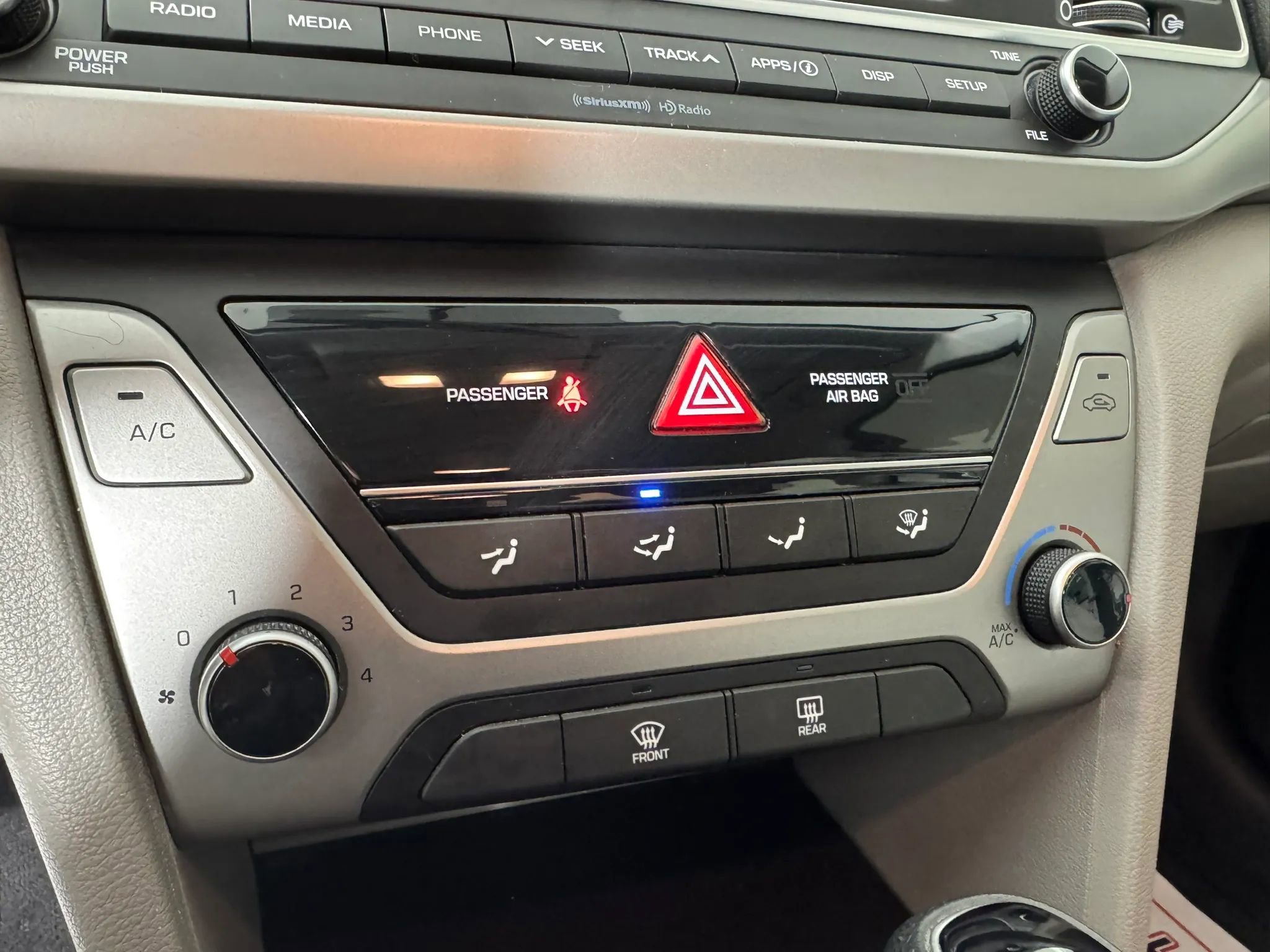Used 2018 Hyundai Elantra SEL w/ Cargo Package FWD image 20
