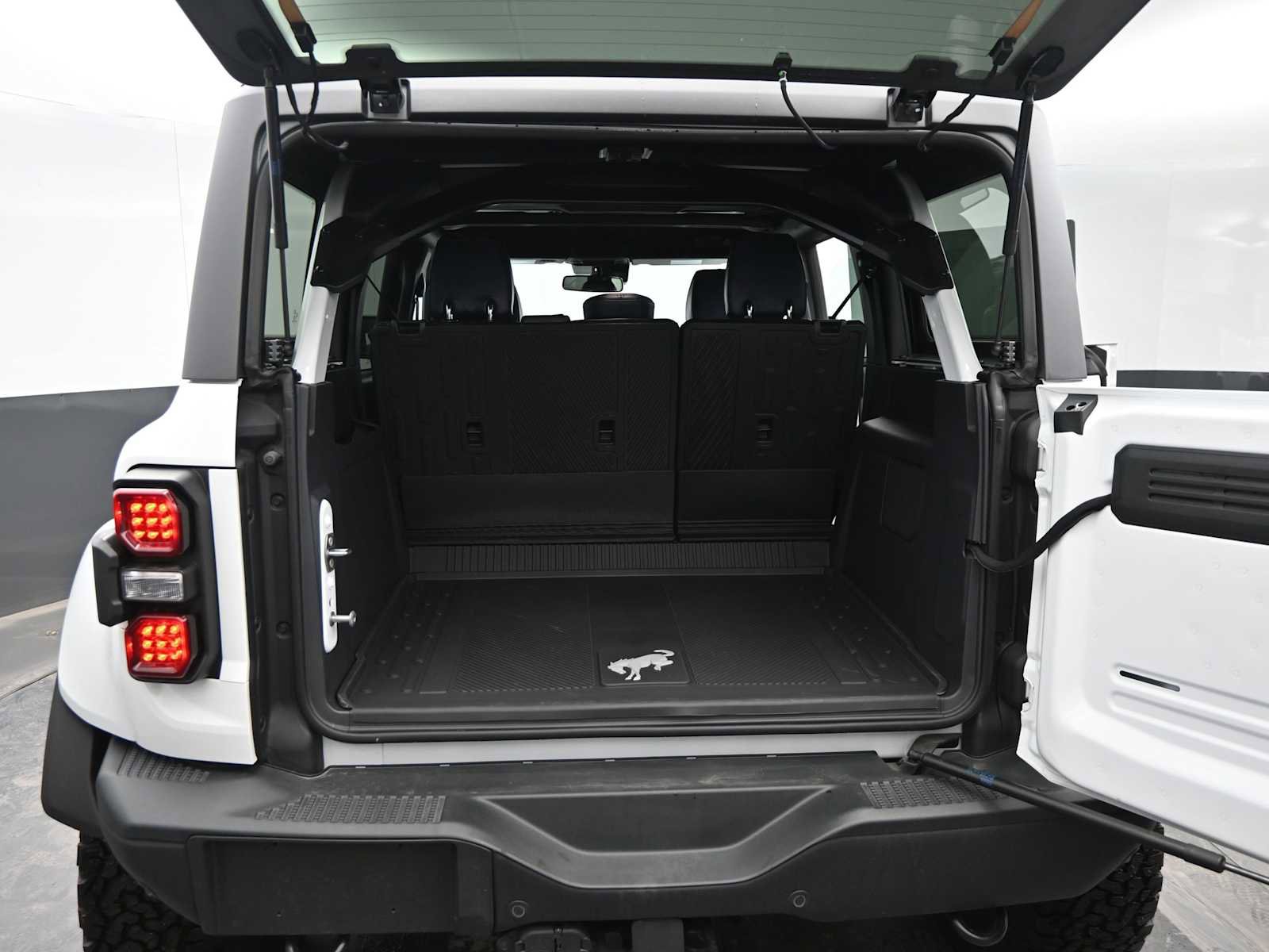 Used 2024 Ford Bronco Raptor w/ Interior Carbon Fiber Pack 6 image 14