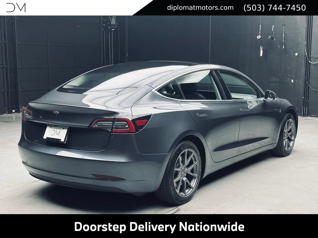 Used 2018 Tesla Model 3 Long Range RWD image 6