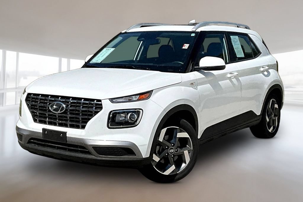 Used 2025 Hyundai Venue SEL