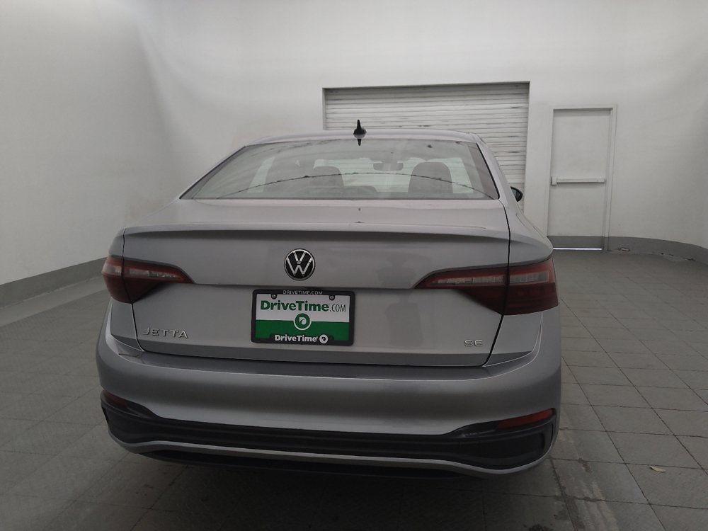 Used 2024 Volkswagen Jetta SE FWD image 7
