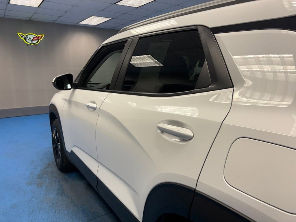Certified 2022 Chevrolet TrailBlazer LT w/ Convenience Package AWD/4WD image 17