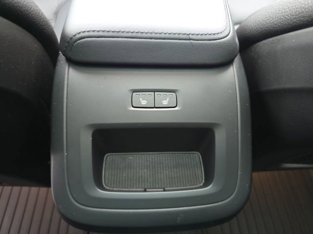 Certified 2023 Volvo XC60 B5 Plus w/ Climate Package image 23