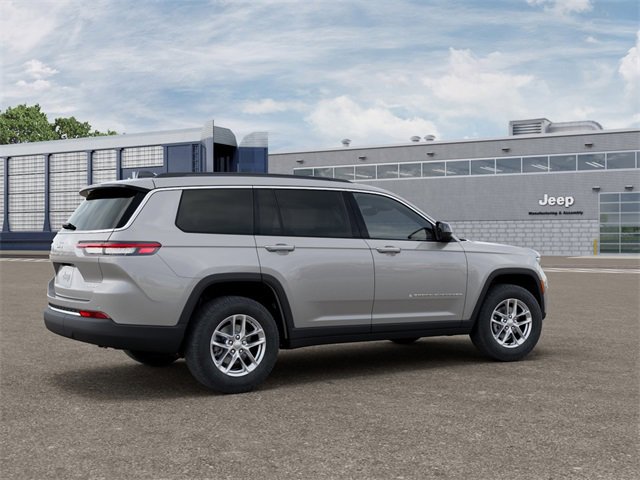 Certified 2025 Jeep Grand Cherokee L Laredo image 4