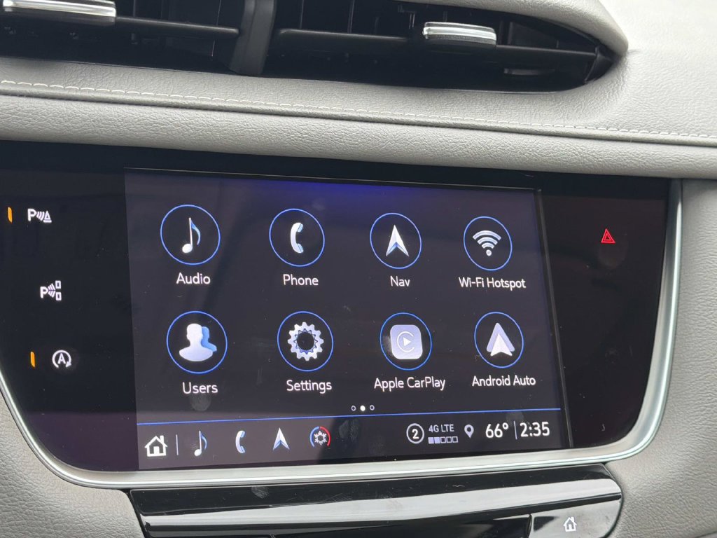 Used 2024 Cadillac XT5 Premium Luxury w/ Technology Package FWD image 29