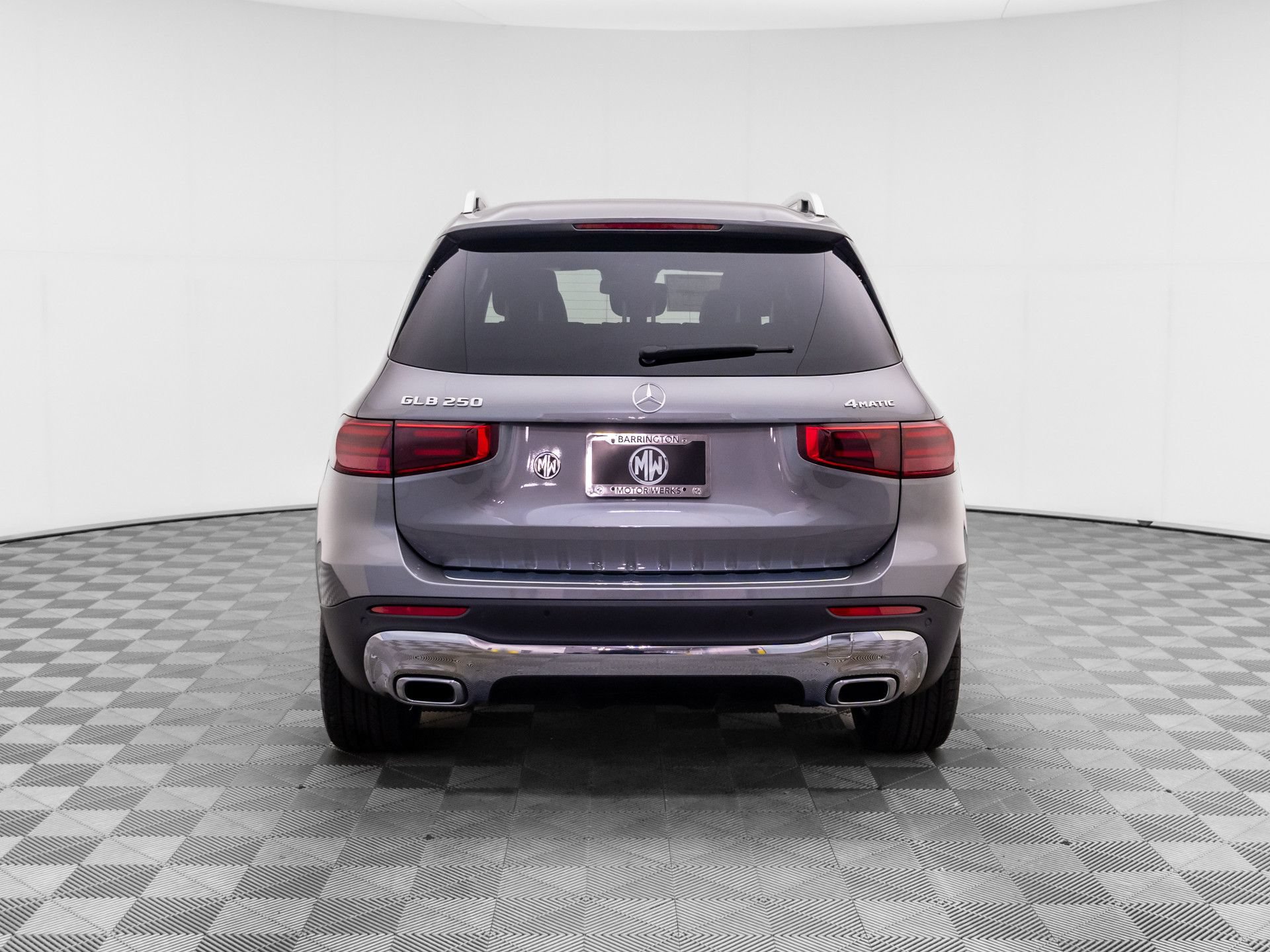 New 2026 Mercedes-Benz GLB 250 4MATIC image 4