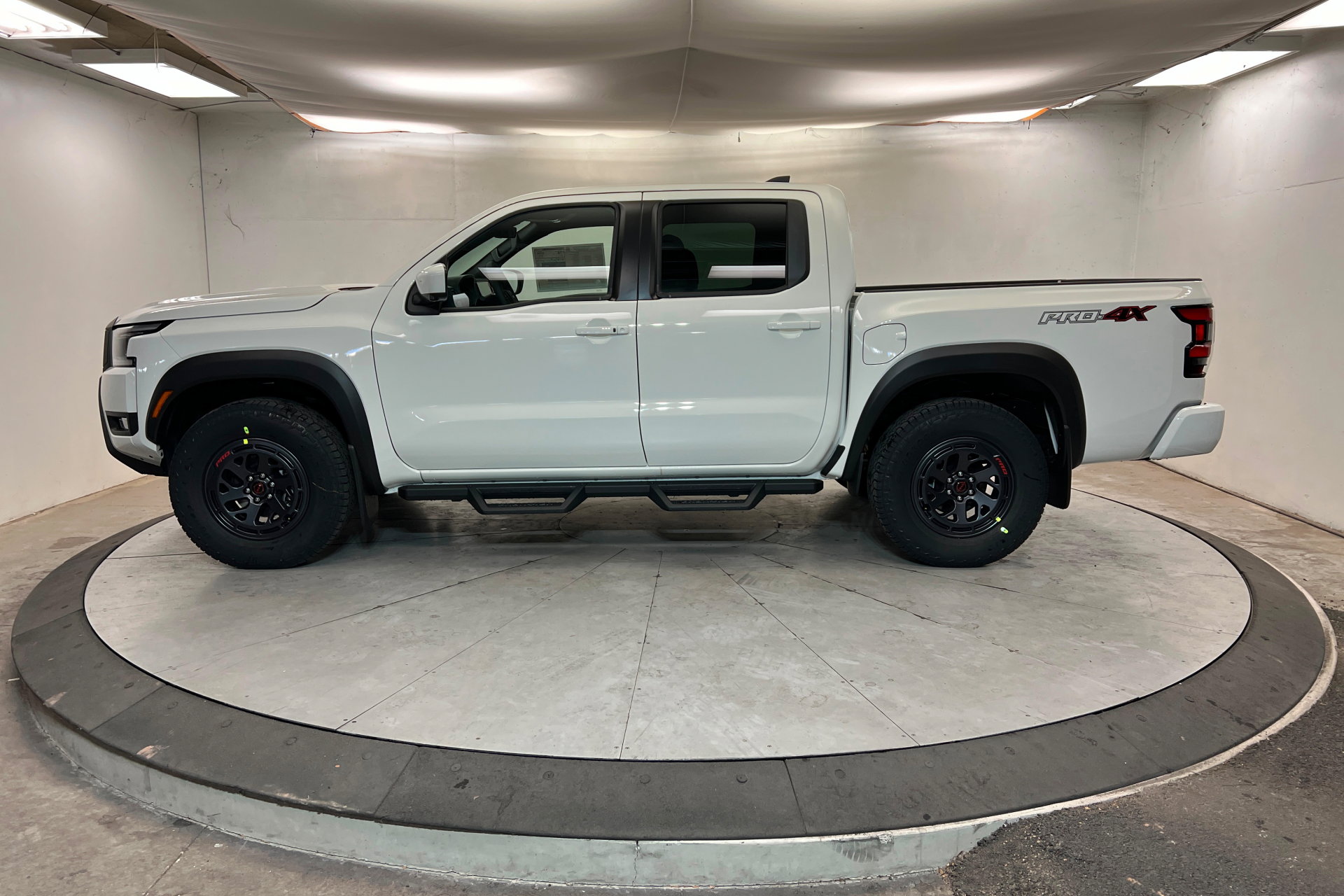 New 2026 Nissan Frontier PRO-4X w/ Pro Premium Package image 2