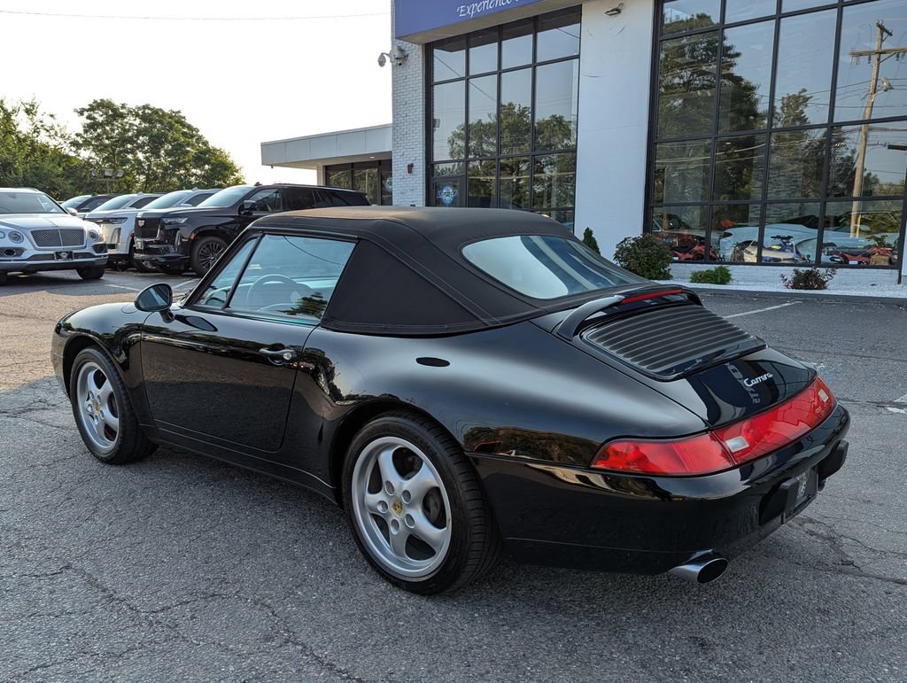Used 1997 Porsche 911 Carrera RWD image 10