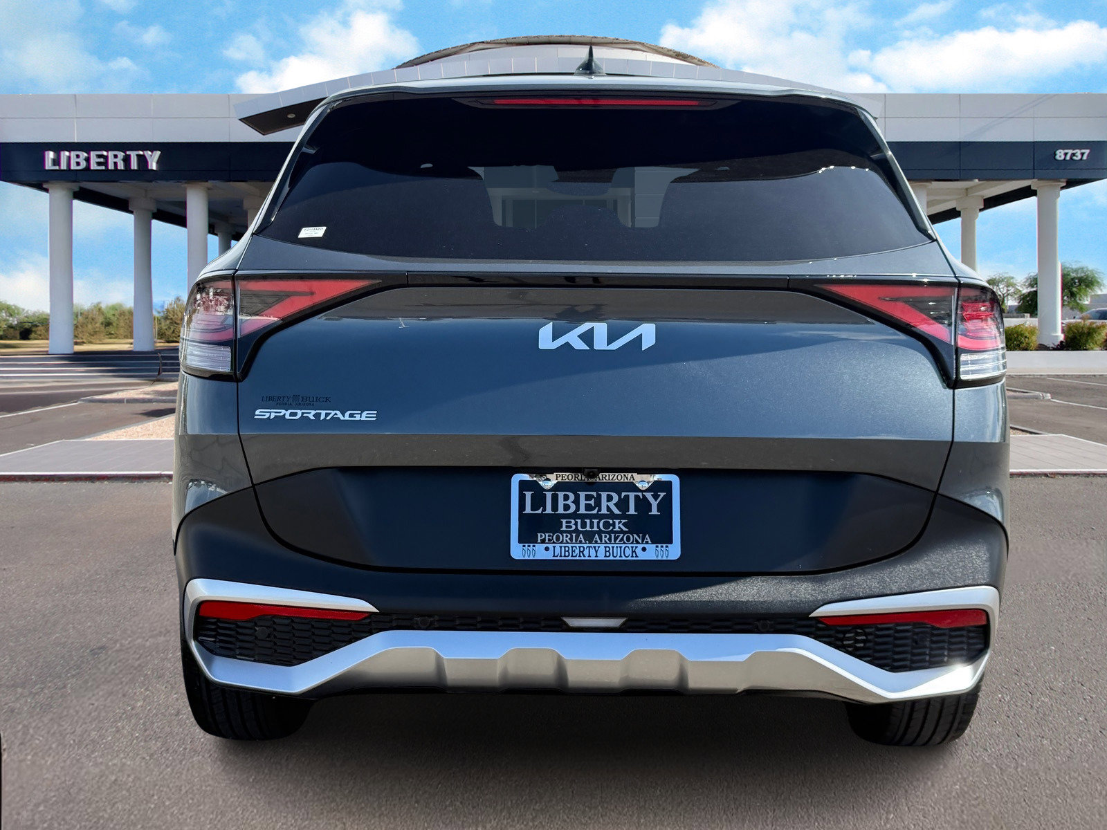 Used 2025 Kia Sportage EX image 5