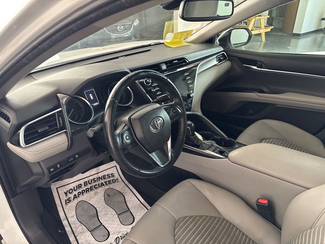 Used 2018 Toyota Camry SE w/ Audio Package image 8