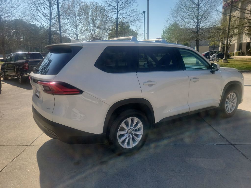 Used 2024 Toyota Grand Highlander XLE image 12