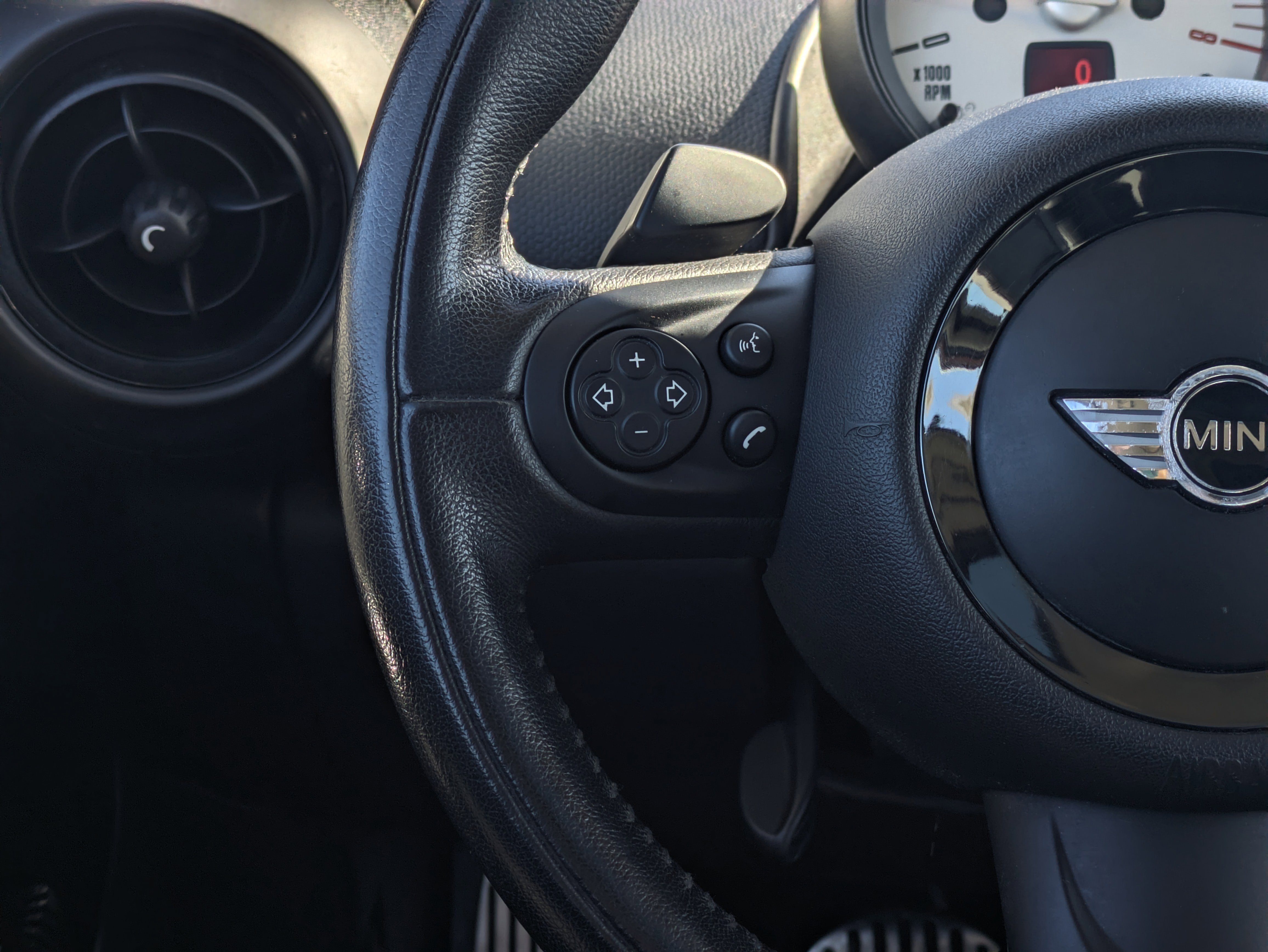 Used 2013 MINI Cooper Paceman S image 19