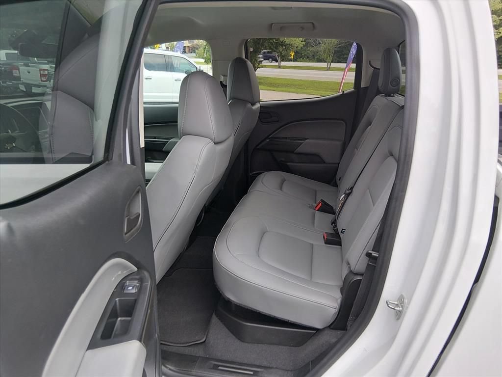 Used 2022 Chevrolet Colorado W/T AWD/4WD image 12