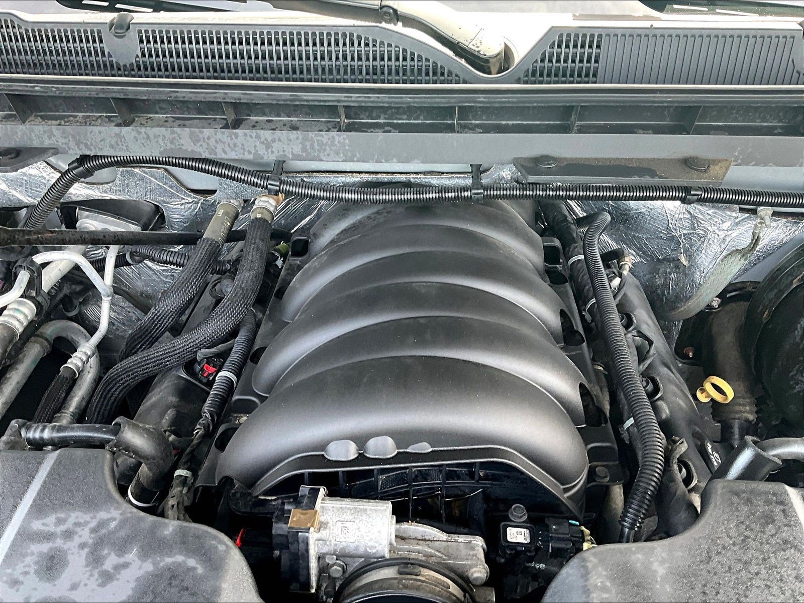 Used 2017 Chevrolet Silverado 1500 LT w/ All Star Edition AWD/4WD image 28