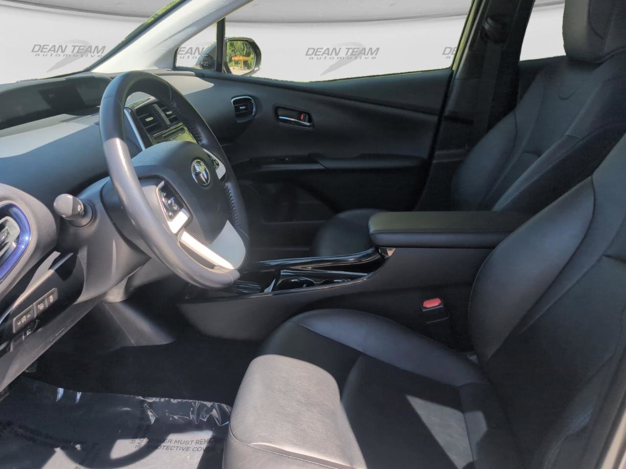Used 2017 Toyota Prius Three Touring FWD image 12