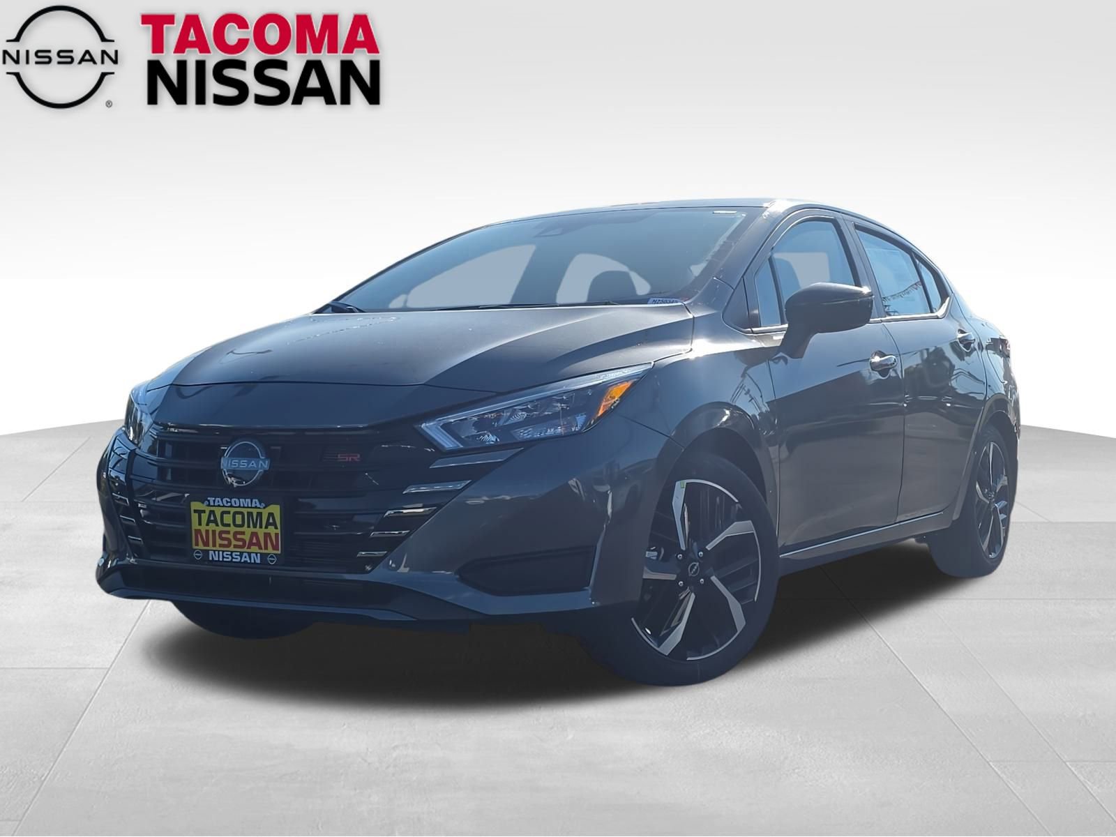 New 2025 Nissan Versa SR w/ Trunk Package