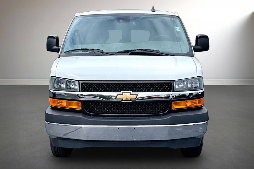 Used 2024 Chevrolet Express 3500 LT w/ LT Preferred Equipment Group RWD image 2