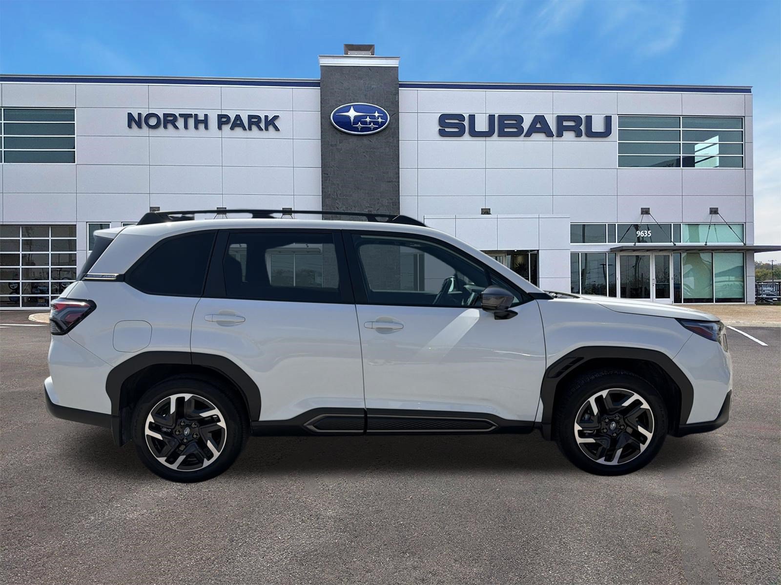 Used 2026 Subaru Forester Limited AWD/4WD image 2