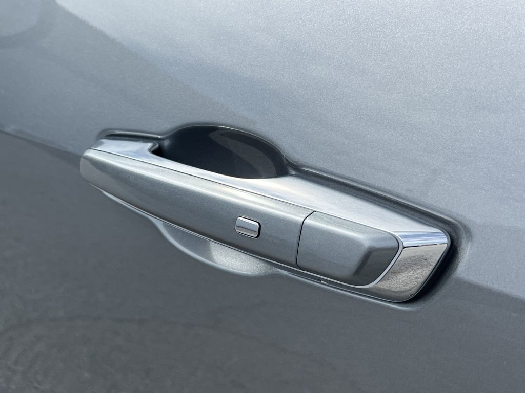 New 2026 Chevrolet Traverse High Country image 25