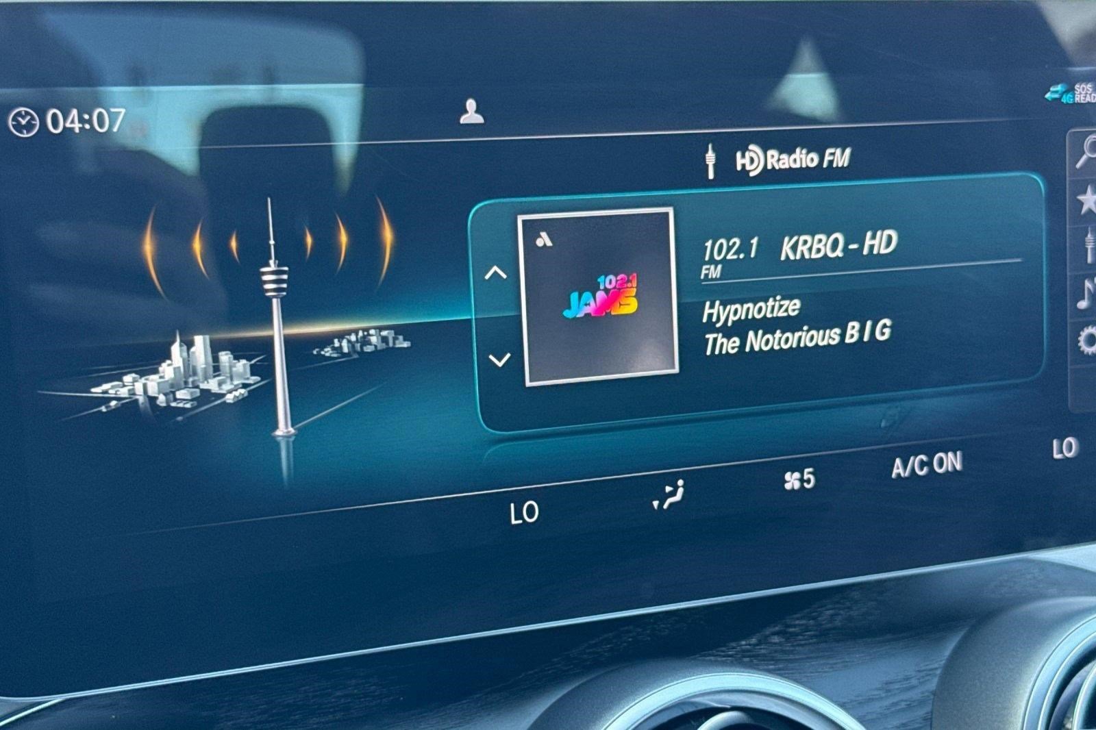 Used 2021 Mercedes-Benz C 300 Sedan image 23