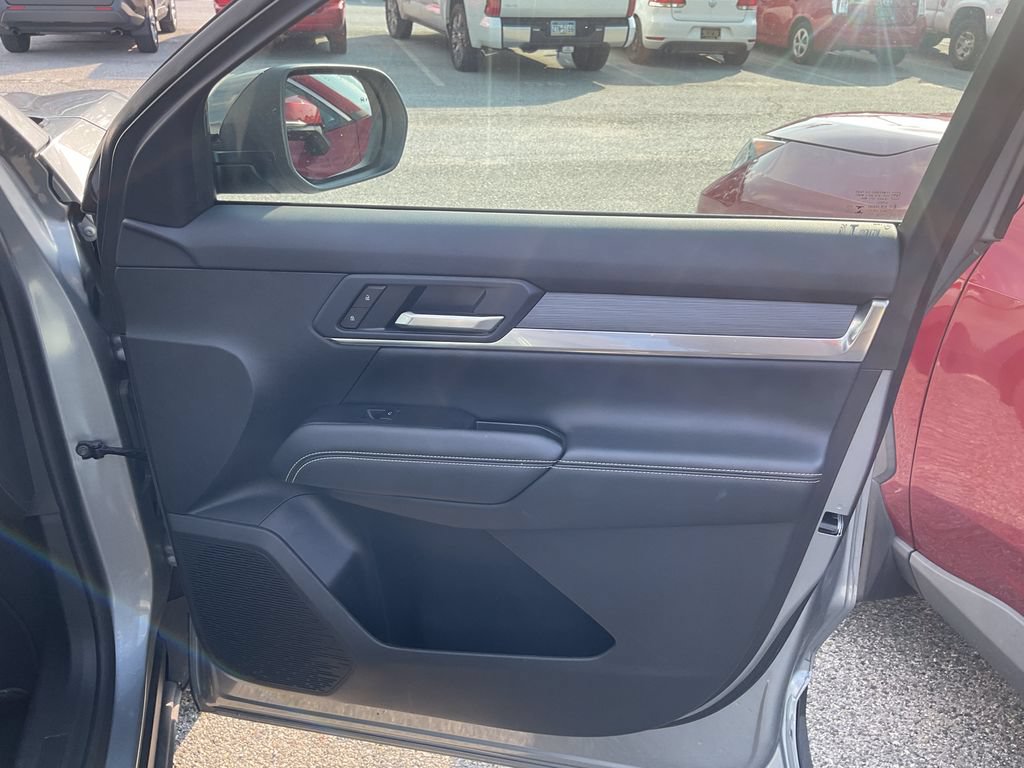 Used 2025 GMC Terrain Elevation FWD image 19