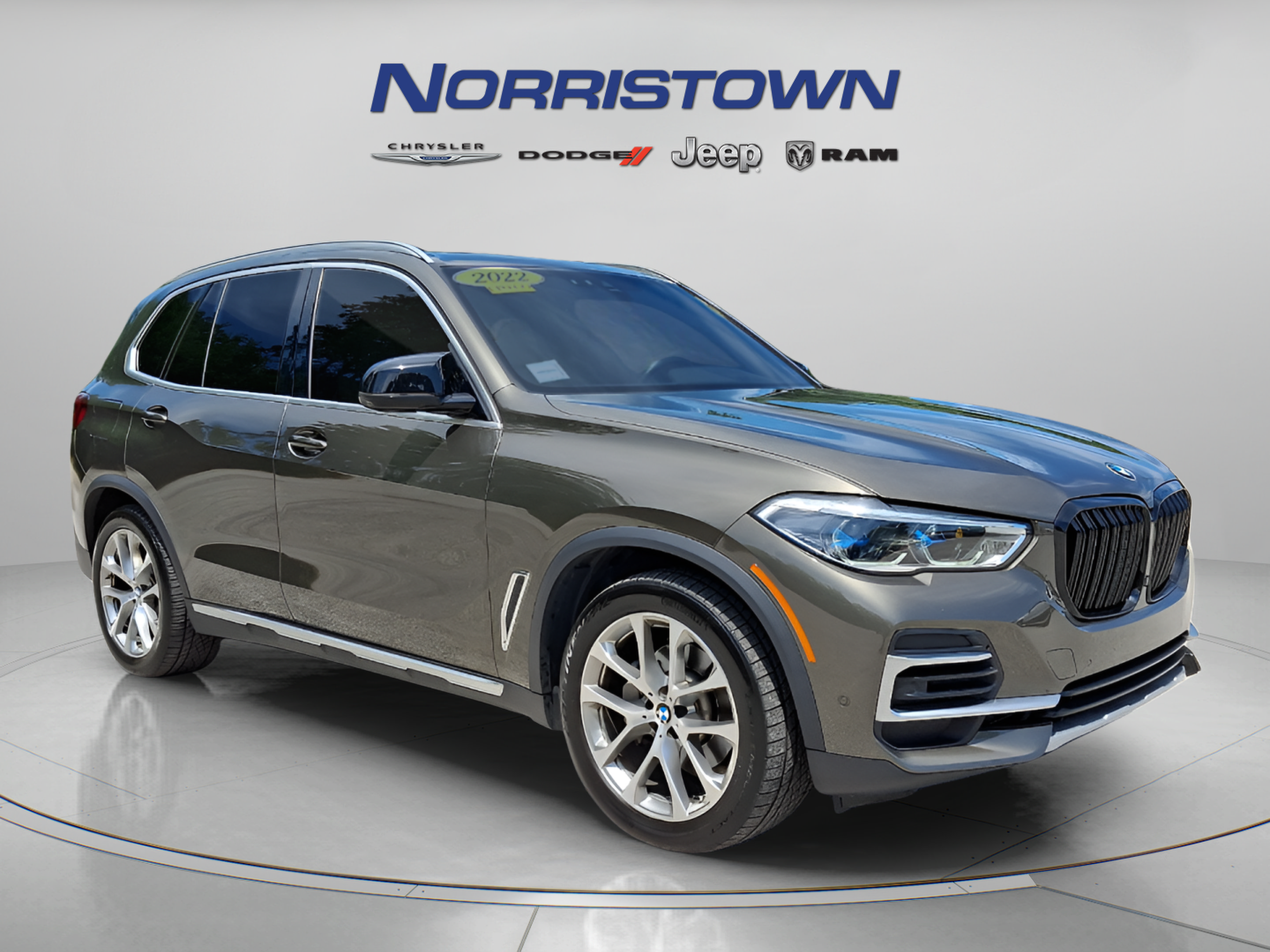 Used 2022 BMW X5 xDrive40i w/ Executive Package AWD/4WD image 1
