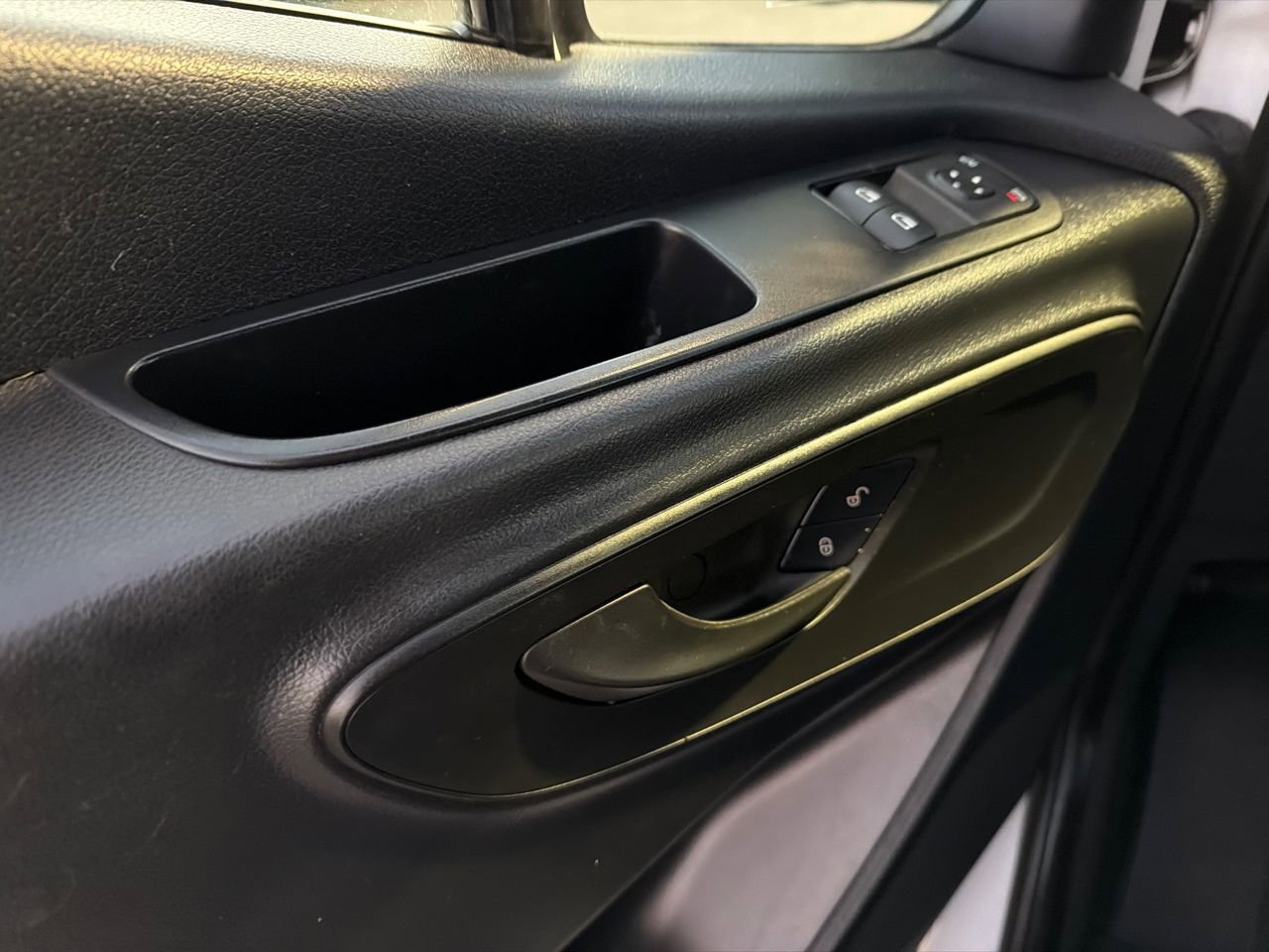 Used 2022 Mercedes-Benz Sprinter 3500 image 33