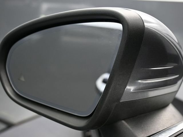 Used 2021 Mercedes-Benz A 220 4MATIC w/ Premium Package image 4