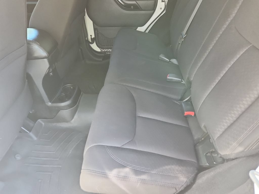 Used 2014 Jeep Wrangler Unlimited Sahara AWD/4WD image 9