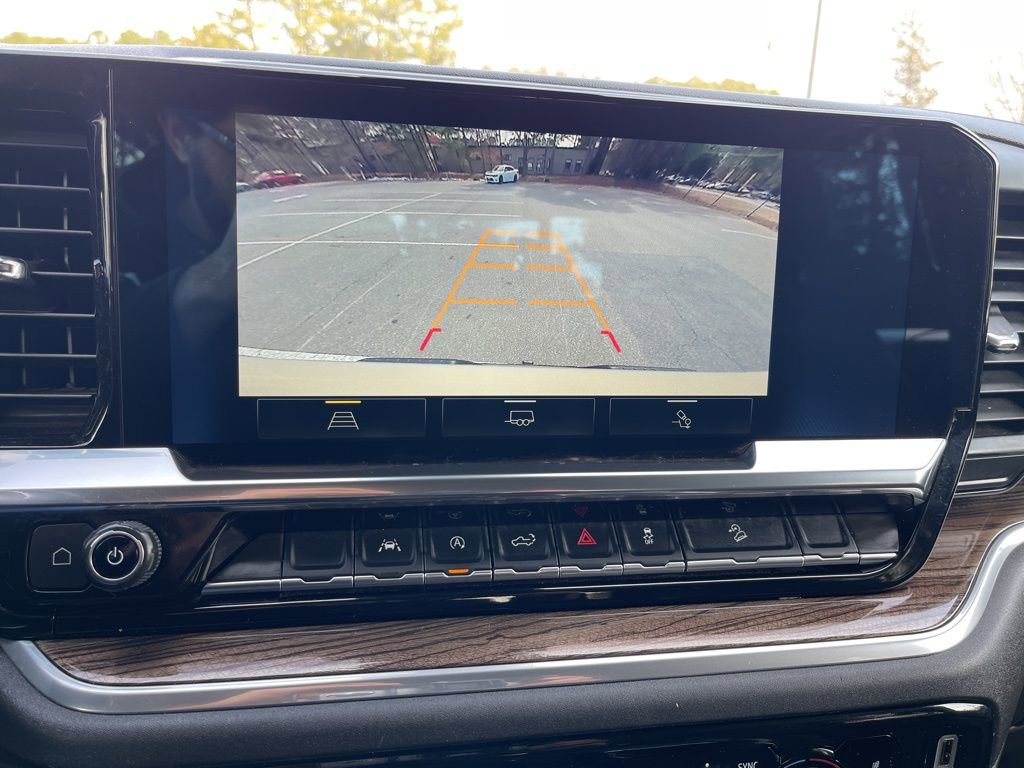 Used 2022 Chevrolet Silverado 1500 LT Trail Boss w/ Convenience Package II image 11