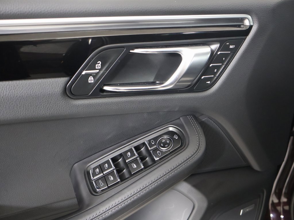 Used 2023 Porsche Macan S image 20