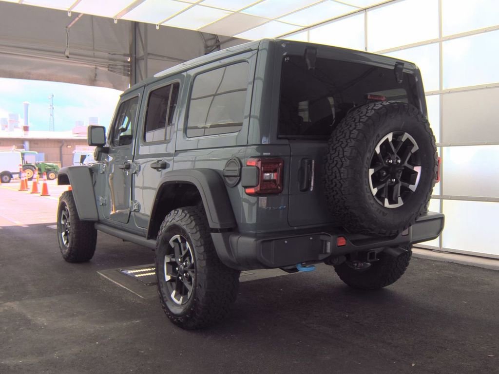 Used 2025 Jeep Wrangler Unlimited Rubicon 4xe w/ Convenience Group image 7