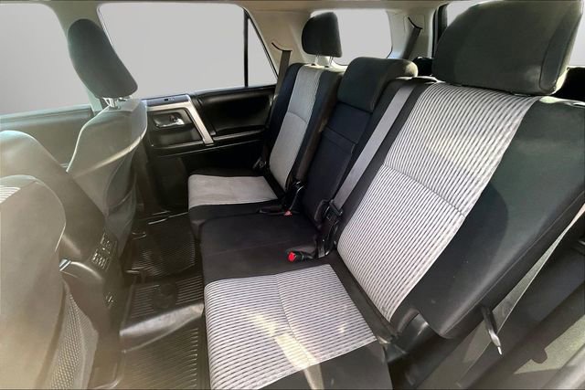 Used 2016 Toyota 4Runner SR5 image 25