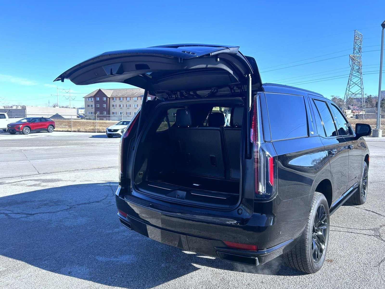 Used 2022 Cadillac Escalade Sport Platinum image 22