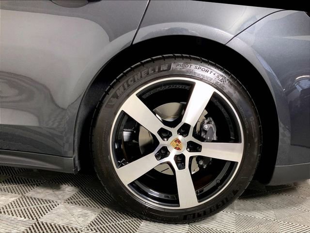Used 2024 Porsche Panamera 4 image 28